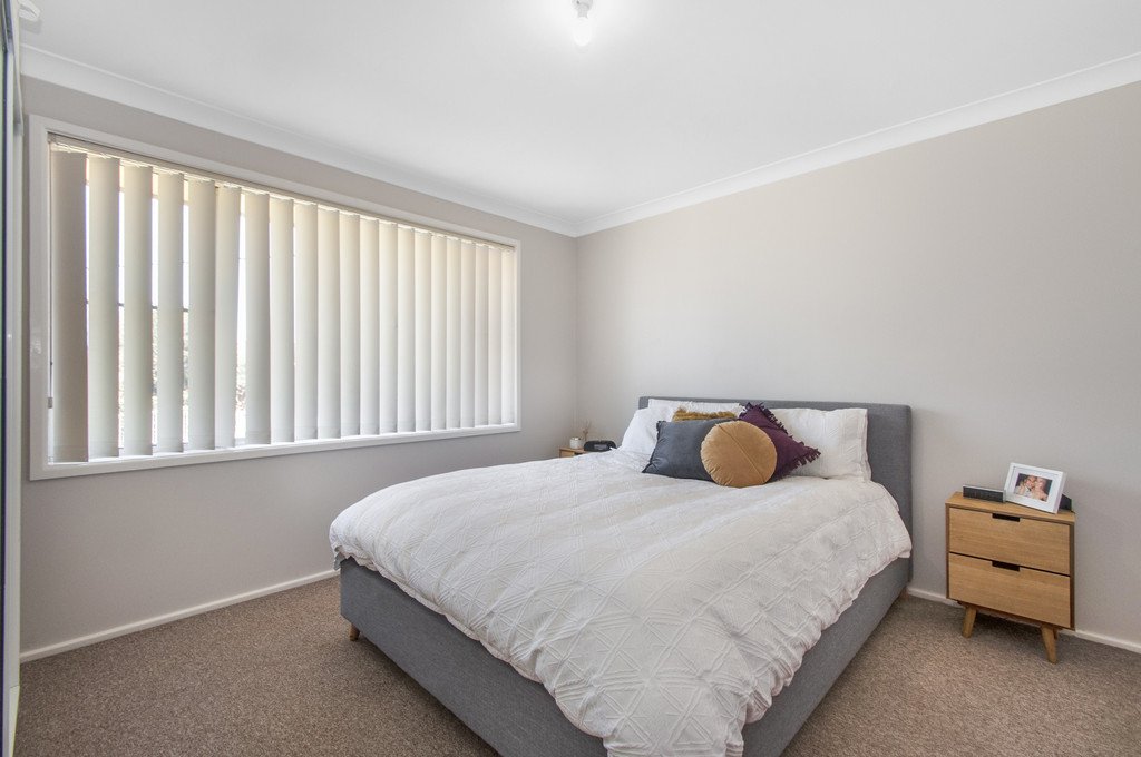 64 Beatus Street UNANDERRA 5