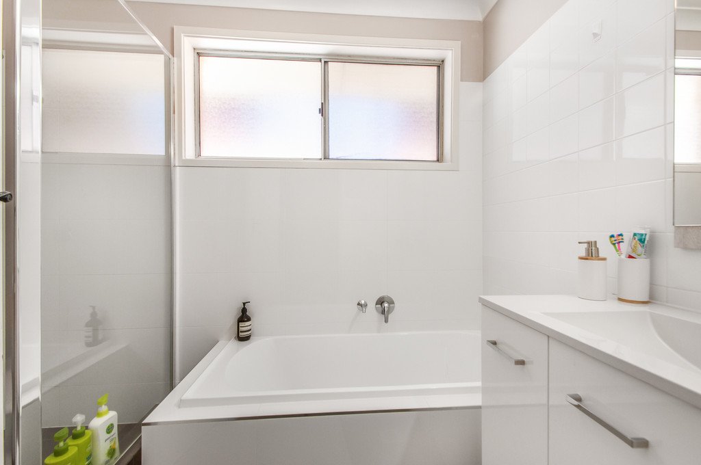 64 Beatus Street UNANDERRA 6