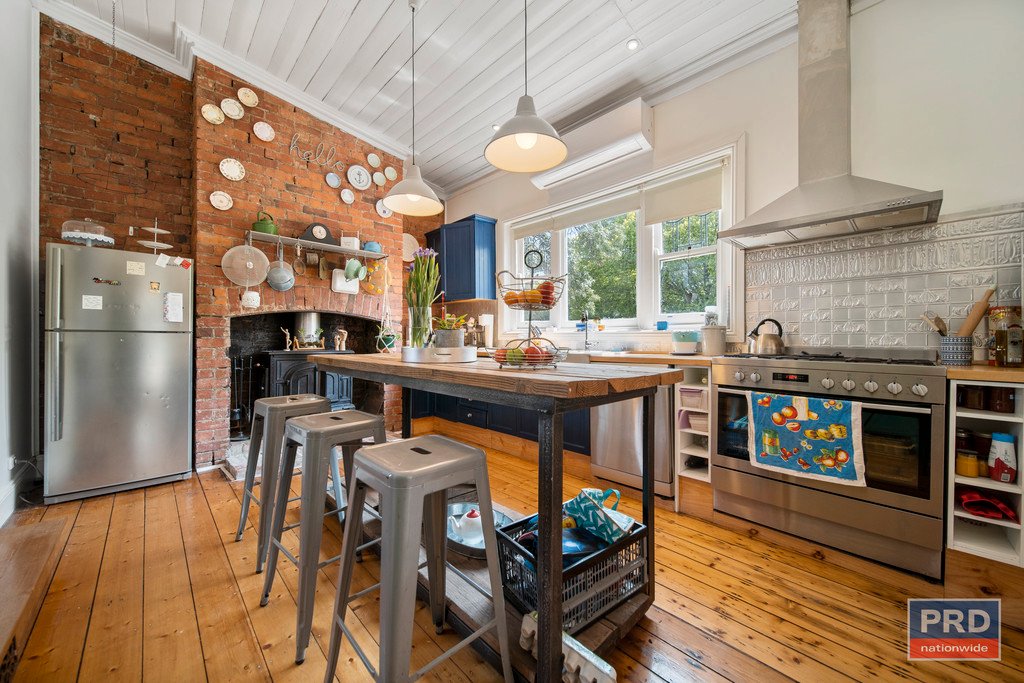 64 Bennett Street LONG GULLY 4