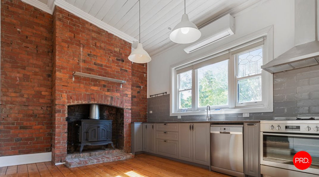 64 Bennett Street LONG GULLY 3