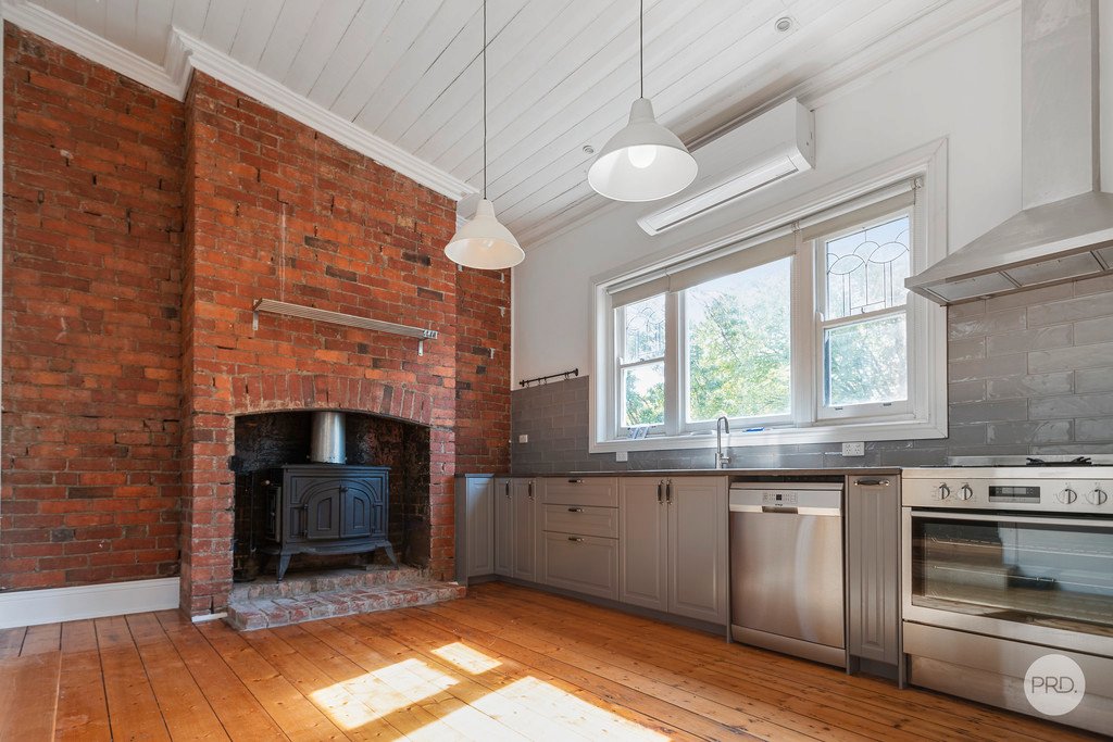 64 Bennett Street LONG GULLY 2