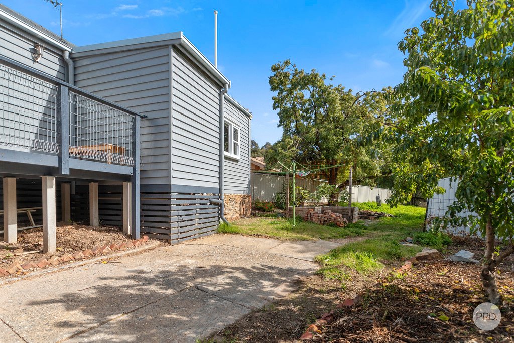 64 Bennett Street LONG GULLY 9