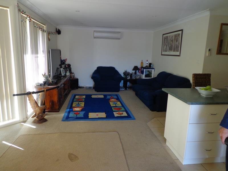 64 Blaxland Way TAMWORTH 4