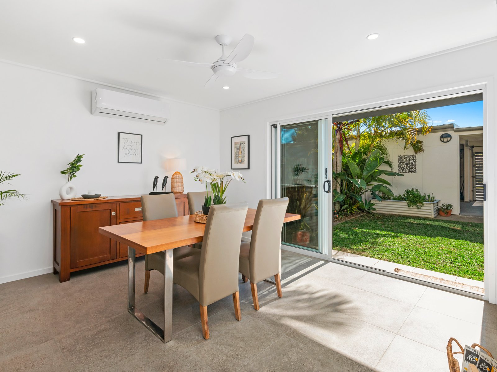 6/4 Border Drive North CURRUMBIN WATERS 4