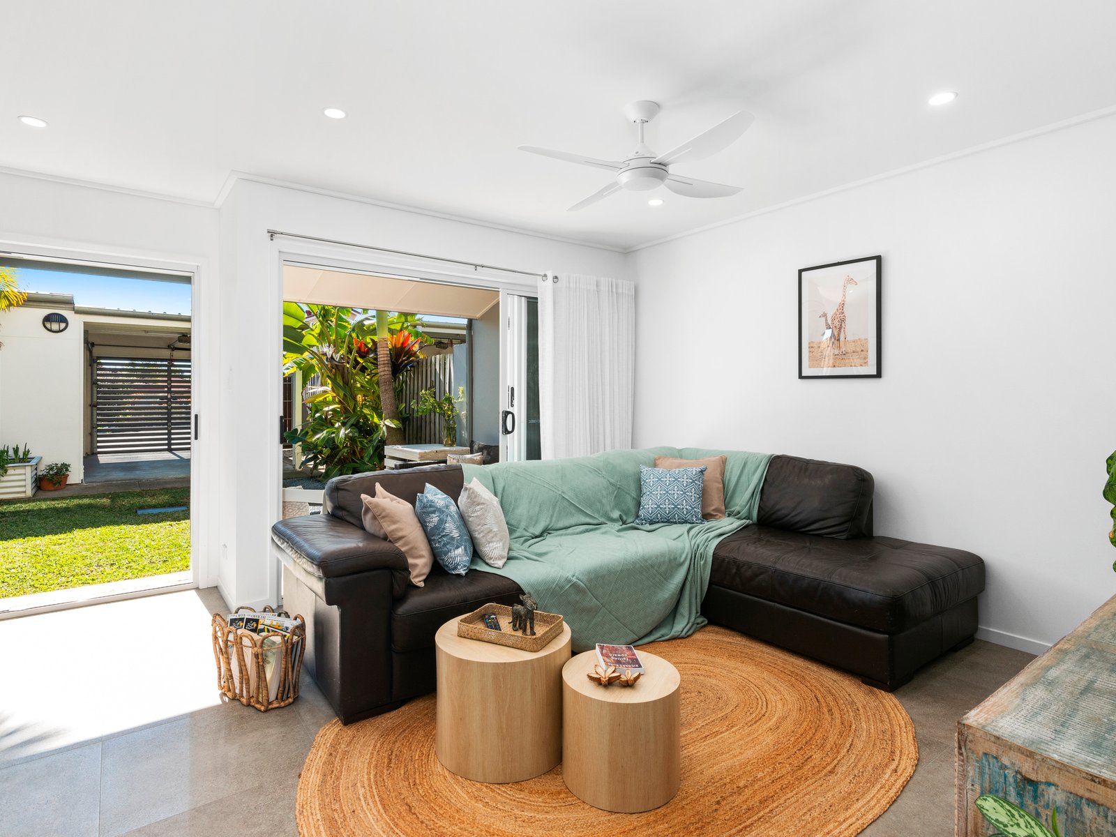 6/4 Border Drive North CURRUMBIN WATERS 5