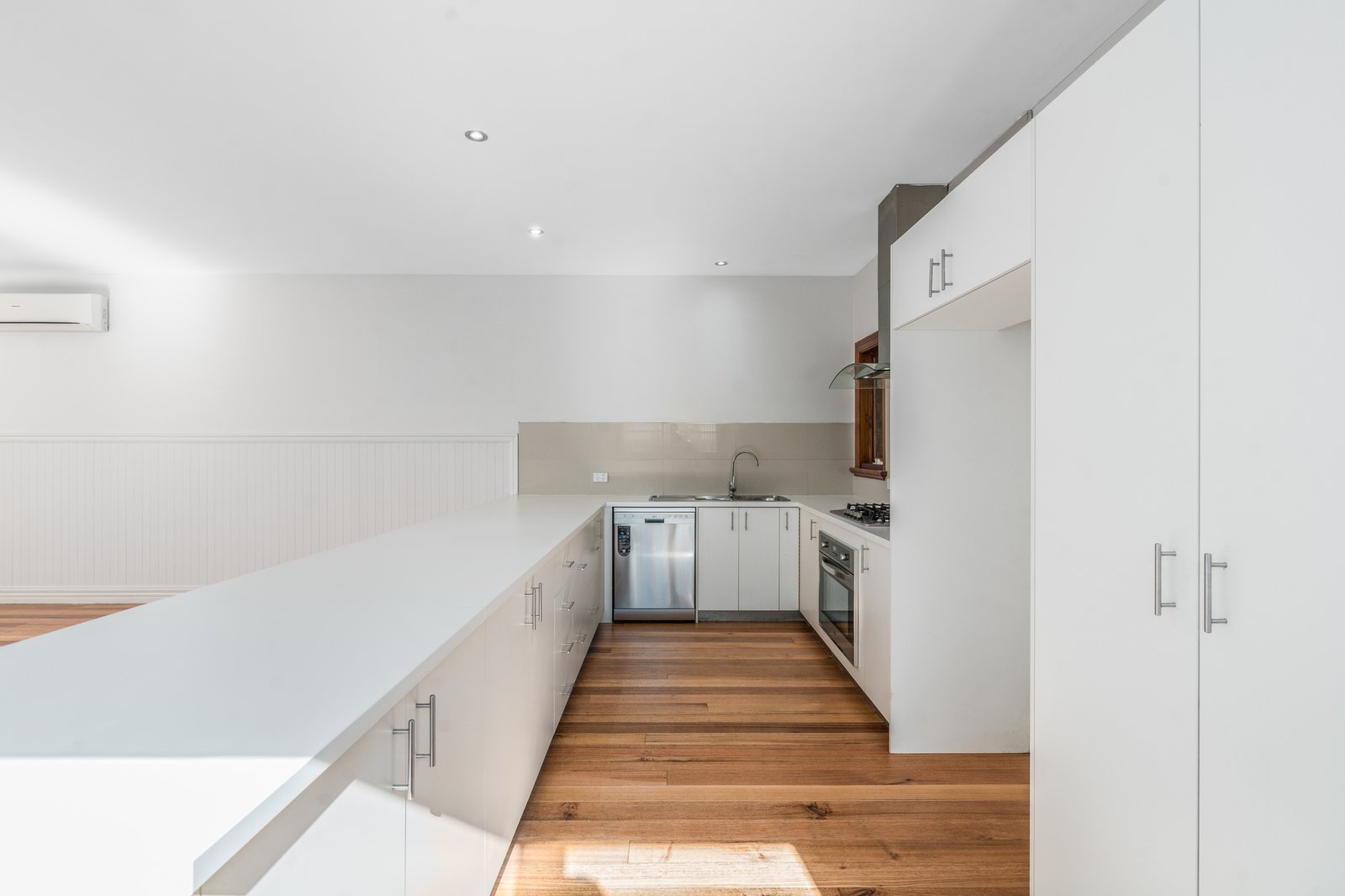 Gallery: 64 Breakwater Road