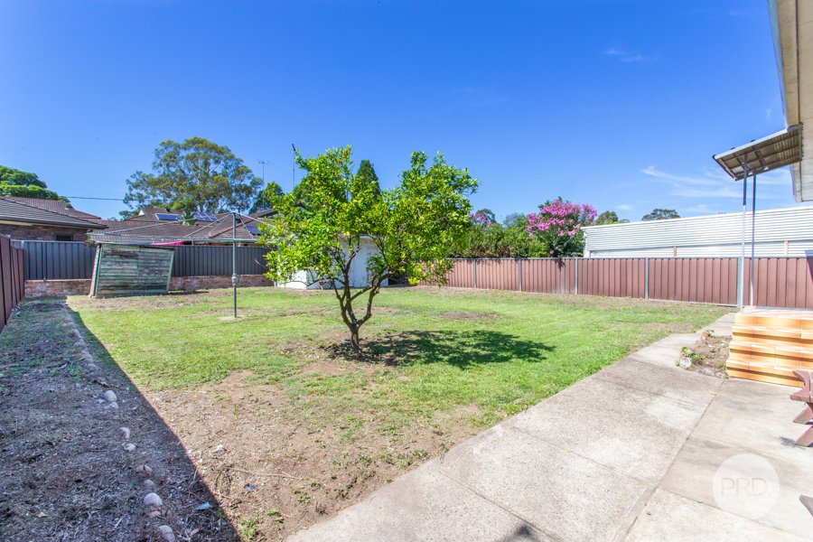 64 Brown Street,  PENRITH 13