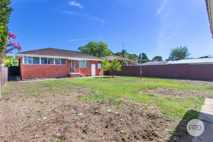 64 Brown Street,  PENRITH 14