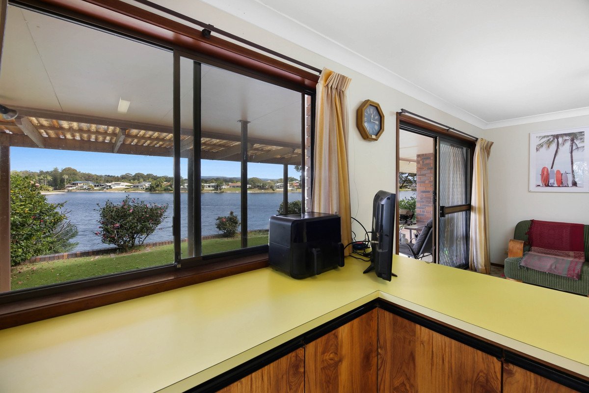 64 Burleigh Street Burleigh Waters 6