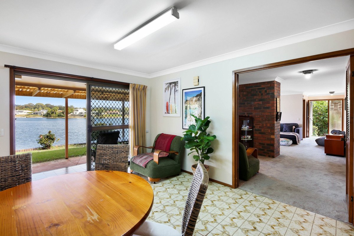 64 Burleigh Street Burleigh Waters 8