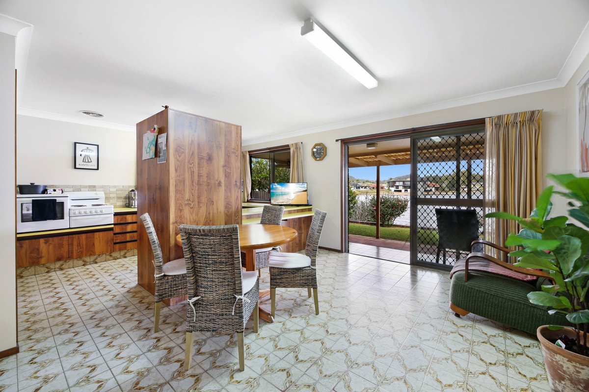 64 Burleigh Street Burleigh Waters 11