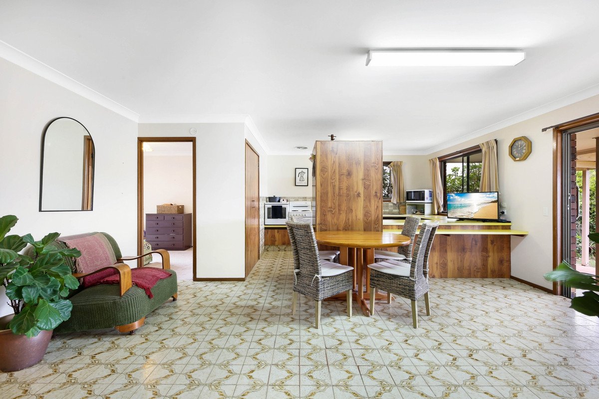 64 Burleigh Street Burleigh Waters 12