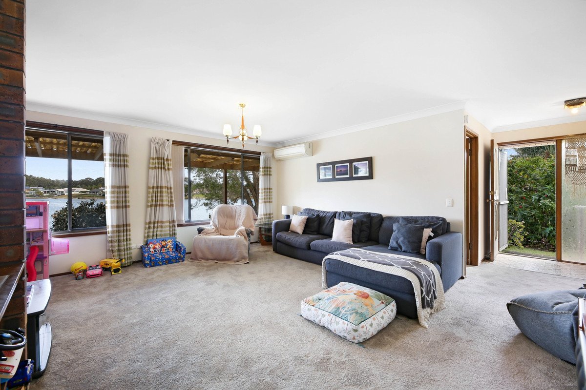 64 Burleigh Street Burleigh Waters 13