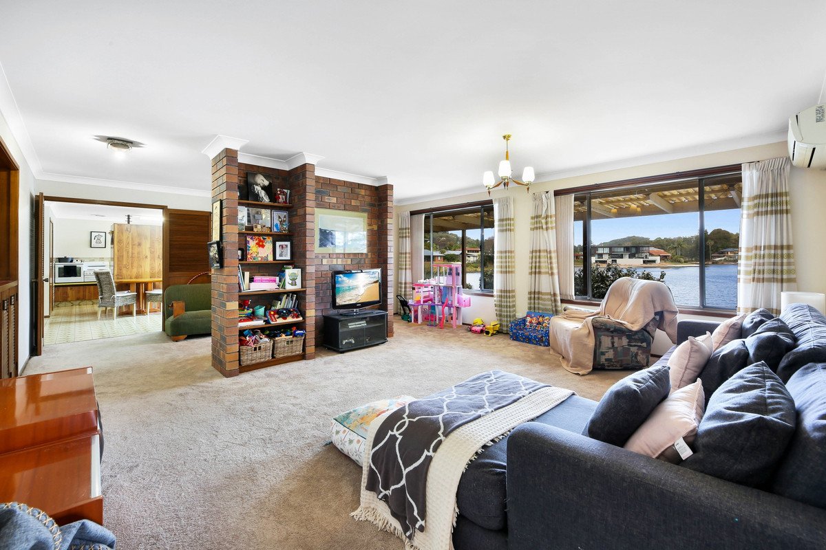 64 Burleigh Street Burleigh Waters 14