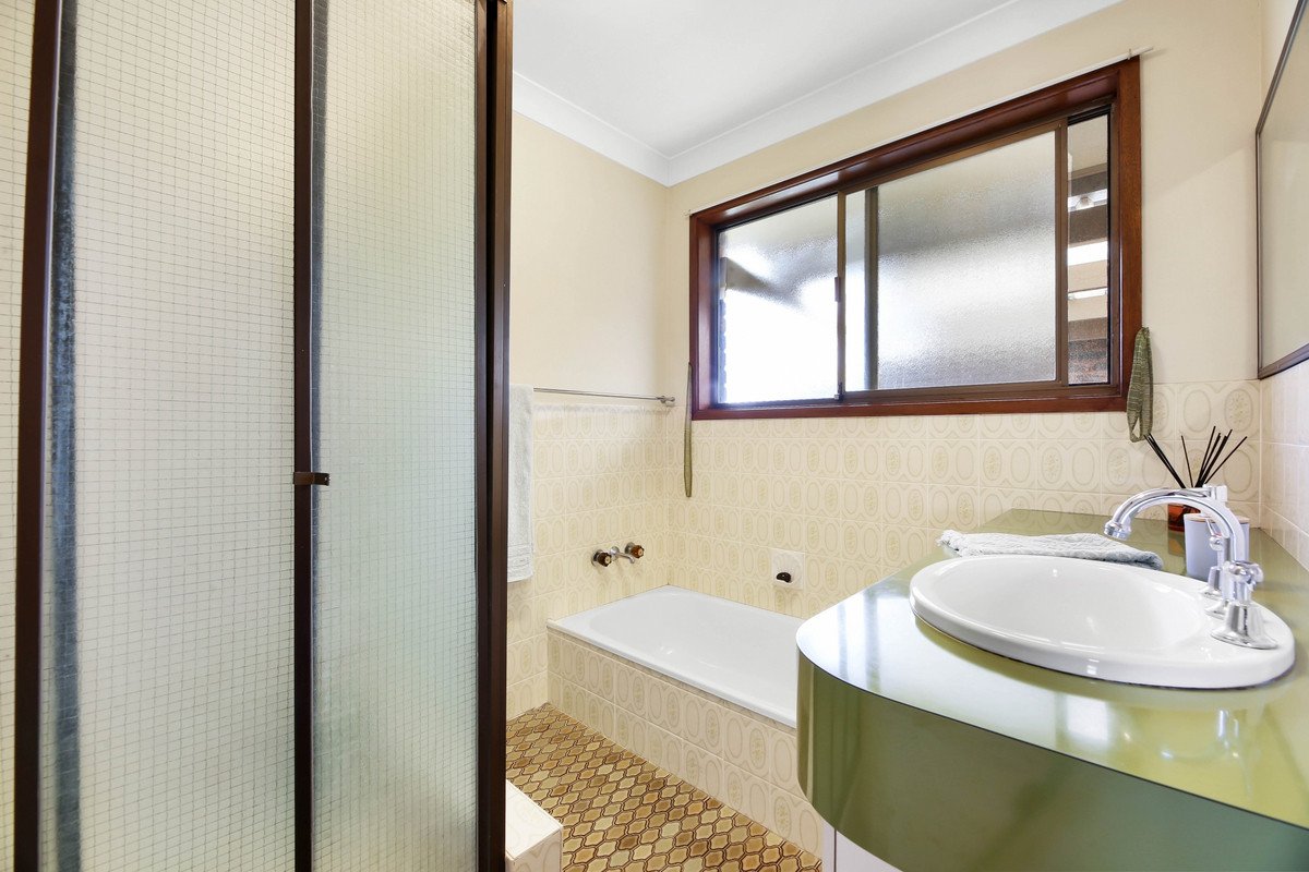 64 Burleigh Street Burleigh Waters 22