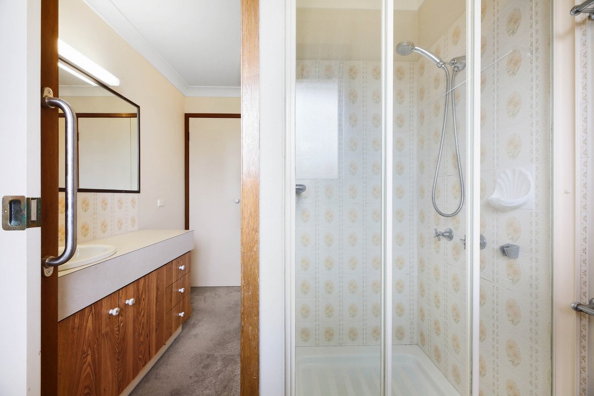 64 Burleigh Street Burleigh Waters 24