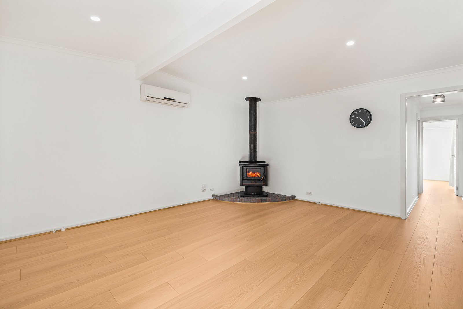 Gallery: 64 Centenary Street