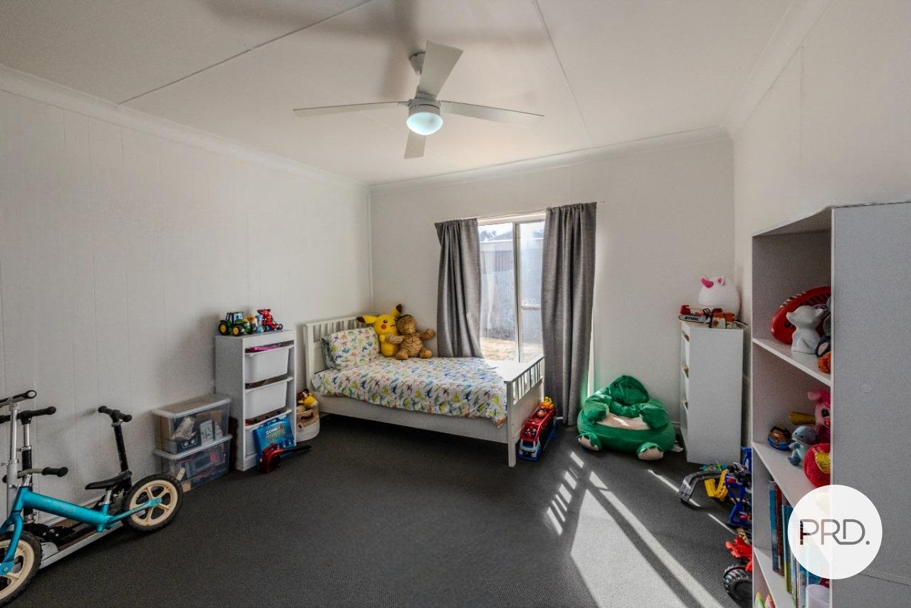 64 Chaffey Street MERBEIN 11