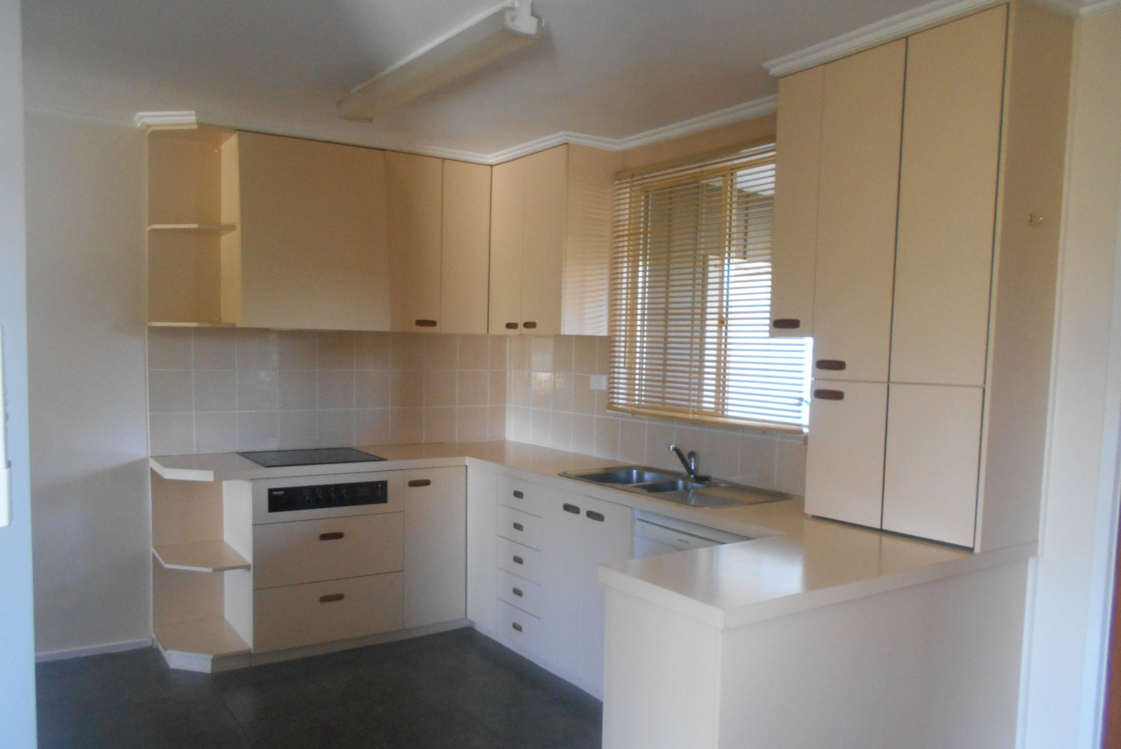 64 Clarke Street TUMUT 2