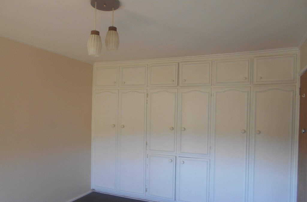 64 Clarke Street TUMUT 9