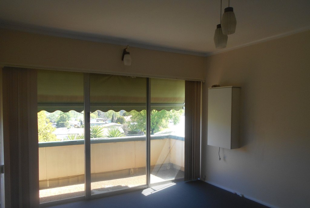 64 Clarke Street TUMUT 5