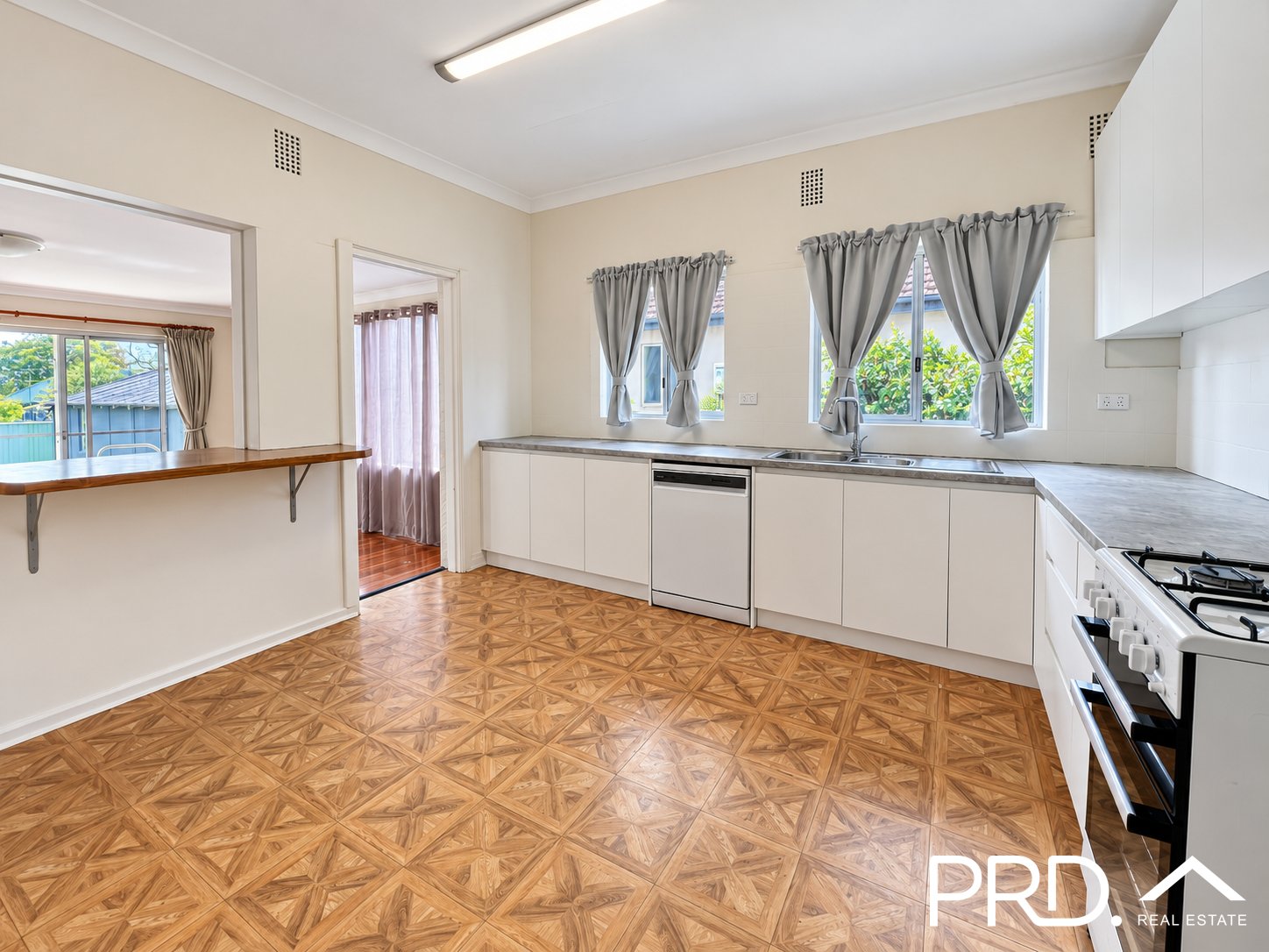 64 Clifford Street PANANIA 3