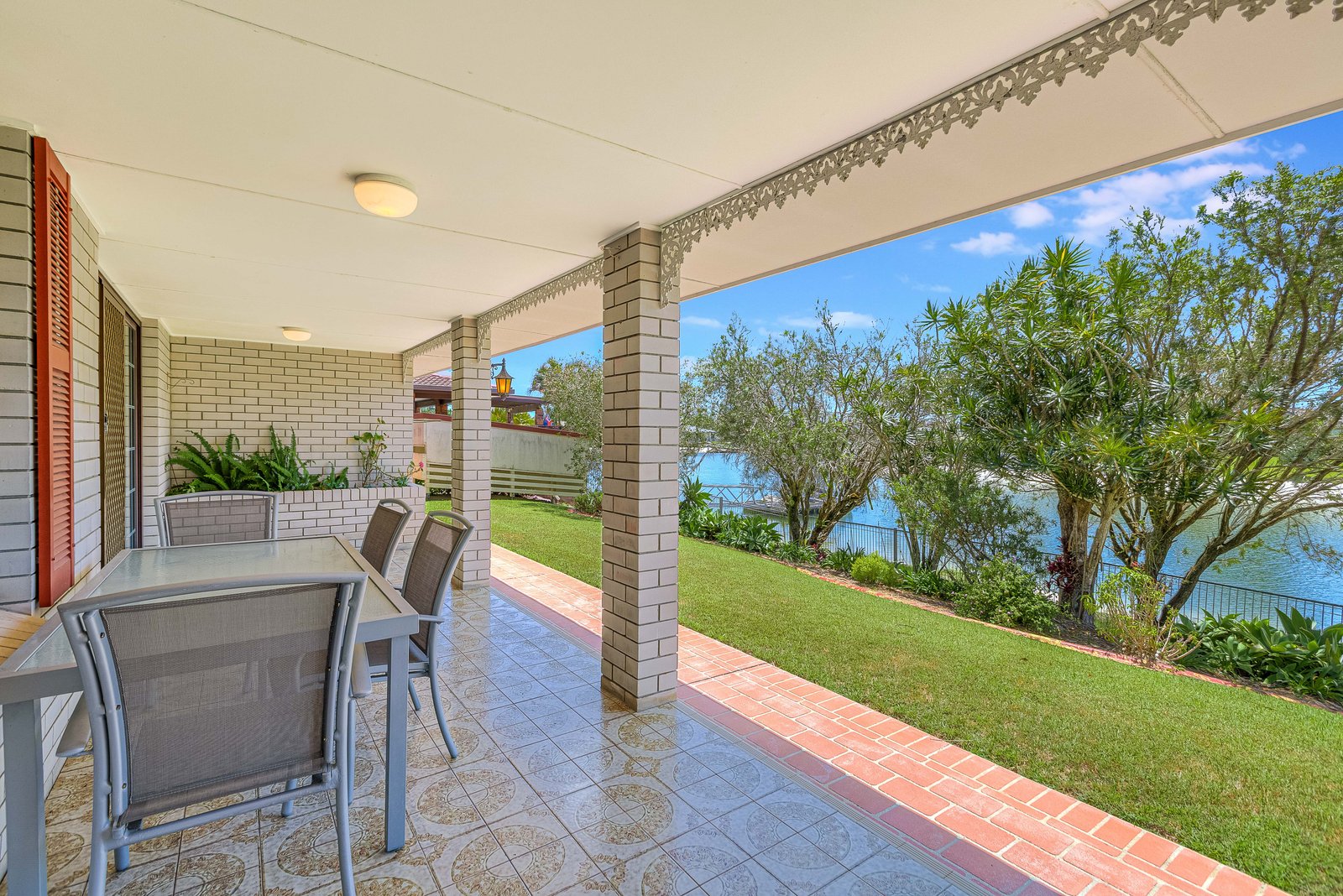 64 Companion Way TWEED HEADS NSW 2485