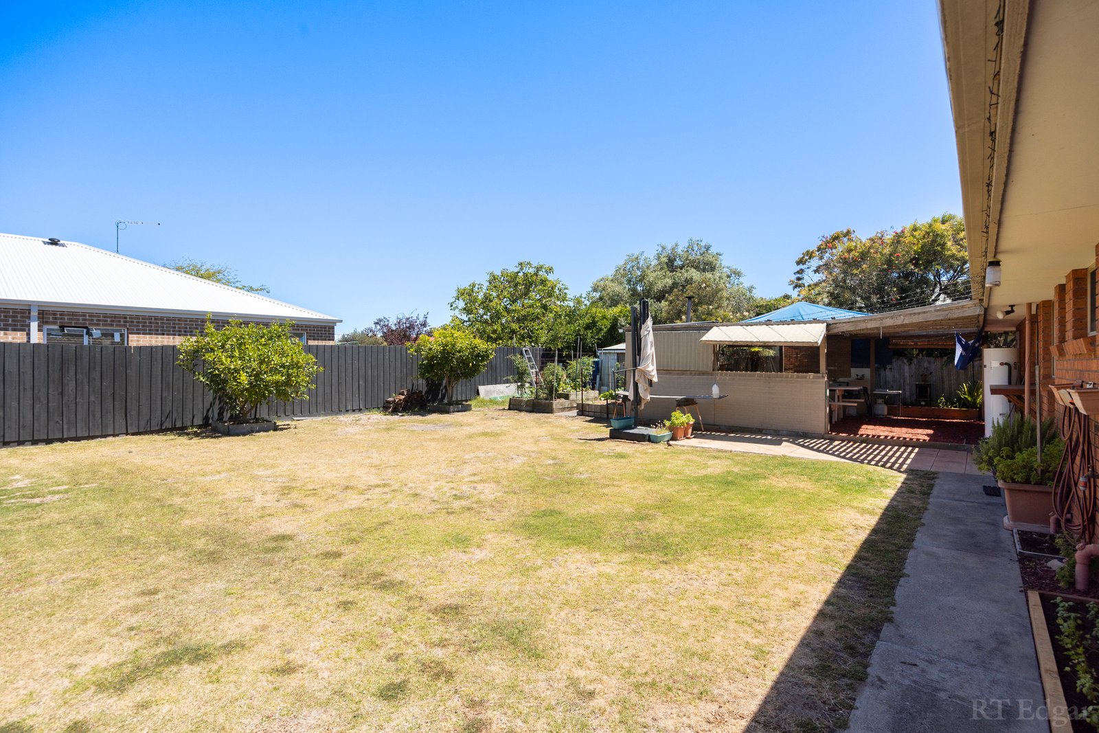 Real Estate and Property in 64 Darvall Street, Tootgarook, VIC