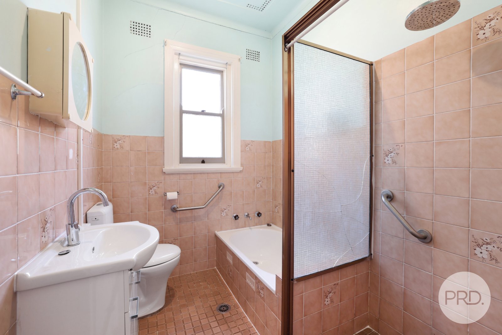 64 Denison Street TAMWORTH 10