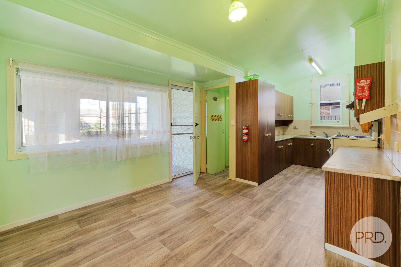 64 Denison Street TAMWORTH 19