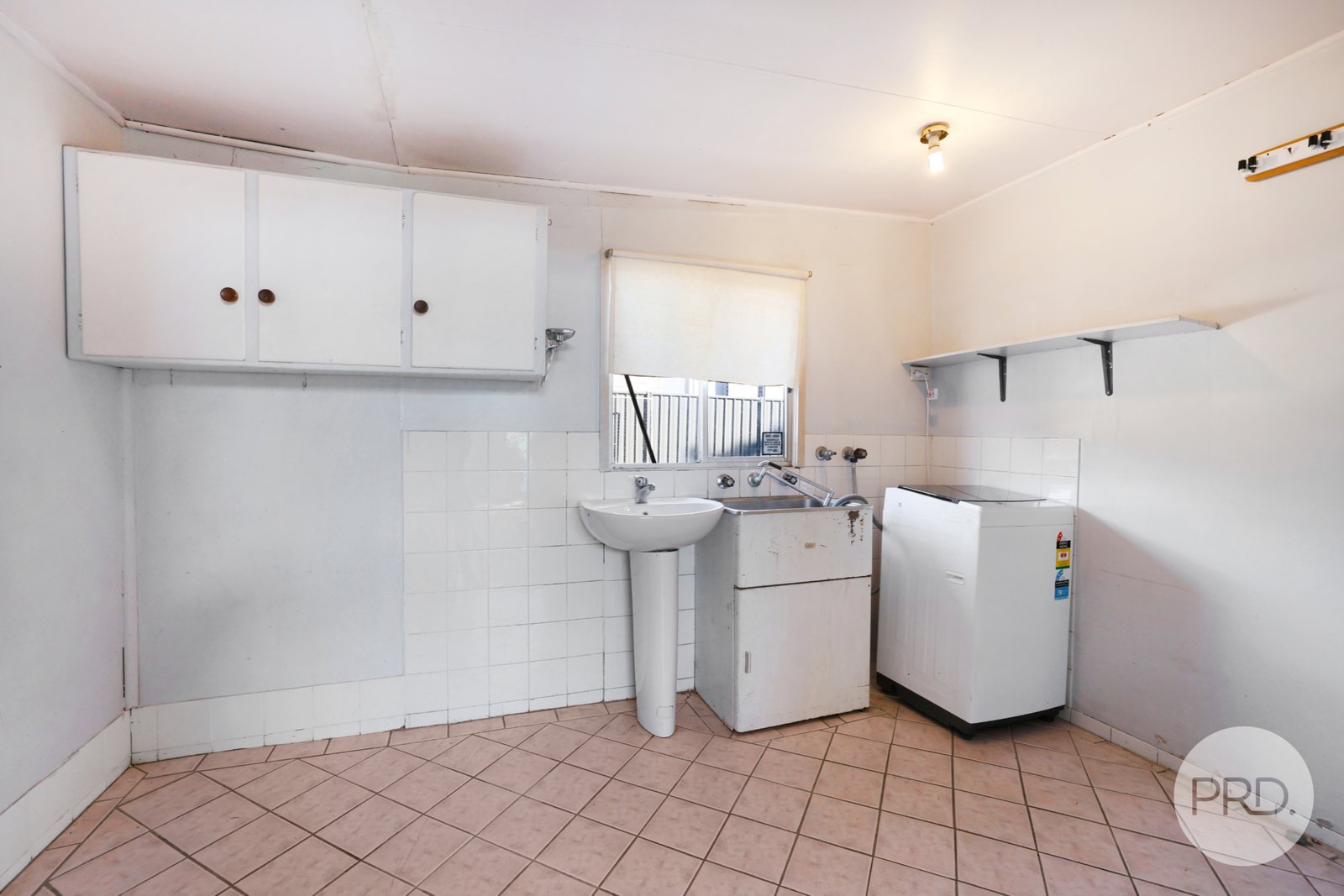 64 Denison Street TAMWORTH 20