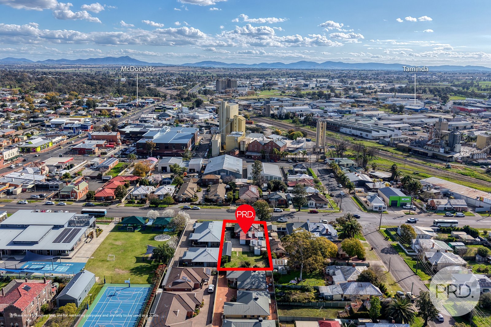 64 Denison Street TAMWORTH 28