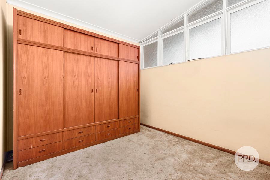 64 Douglas Haig Street OATLEY 8