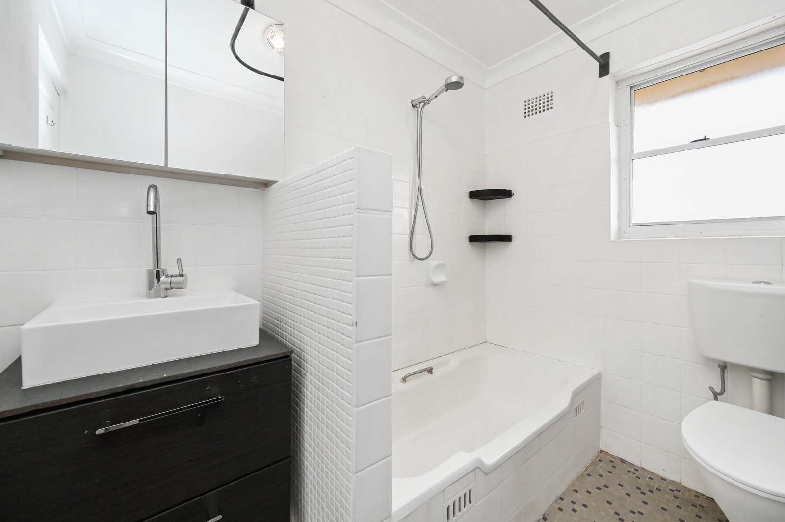 6/4 Elliot Place HILLSDALE 6