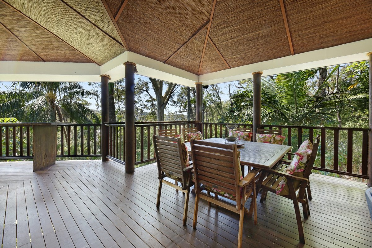 64 Fenton Drive Tallebudgera 4