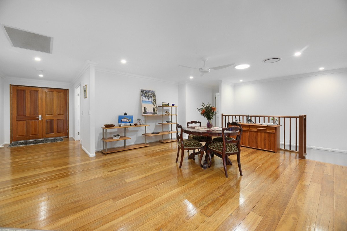 64 Fenton Drive Tallebudgera 6