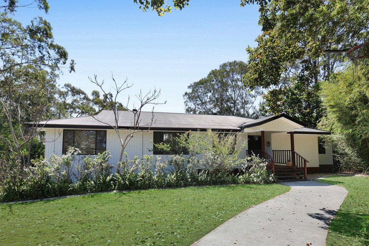 64 Fenton Drive Tallebudgera 17