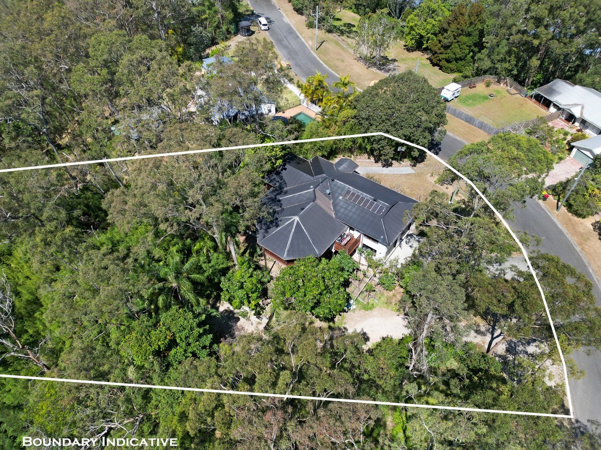 64 Fenton Drive Tallebudgera 33