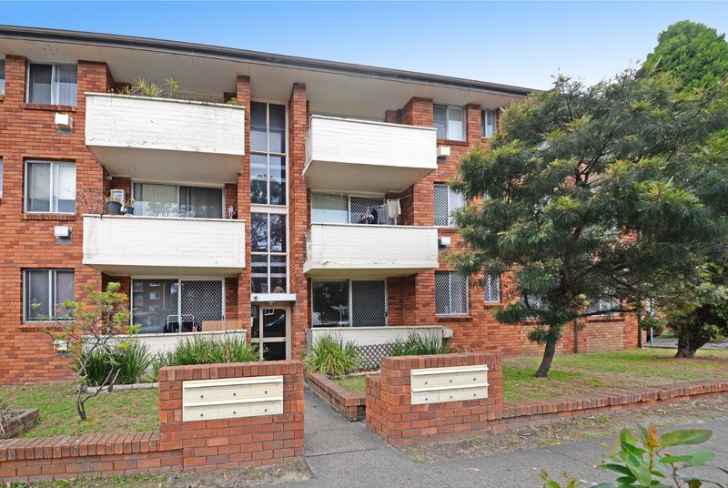 6/4 Grace Campbell Crescent HILLSDALE 5