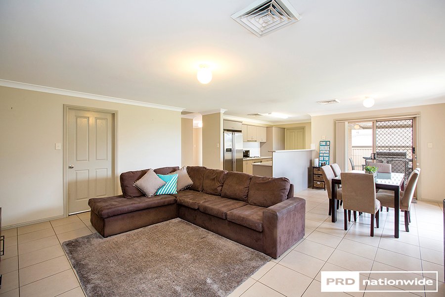 64 Grant Street TAMWORTH 6