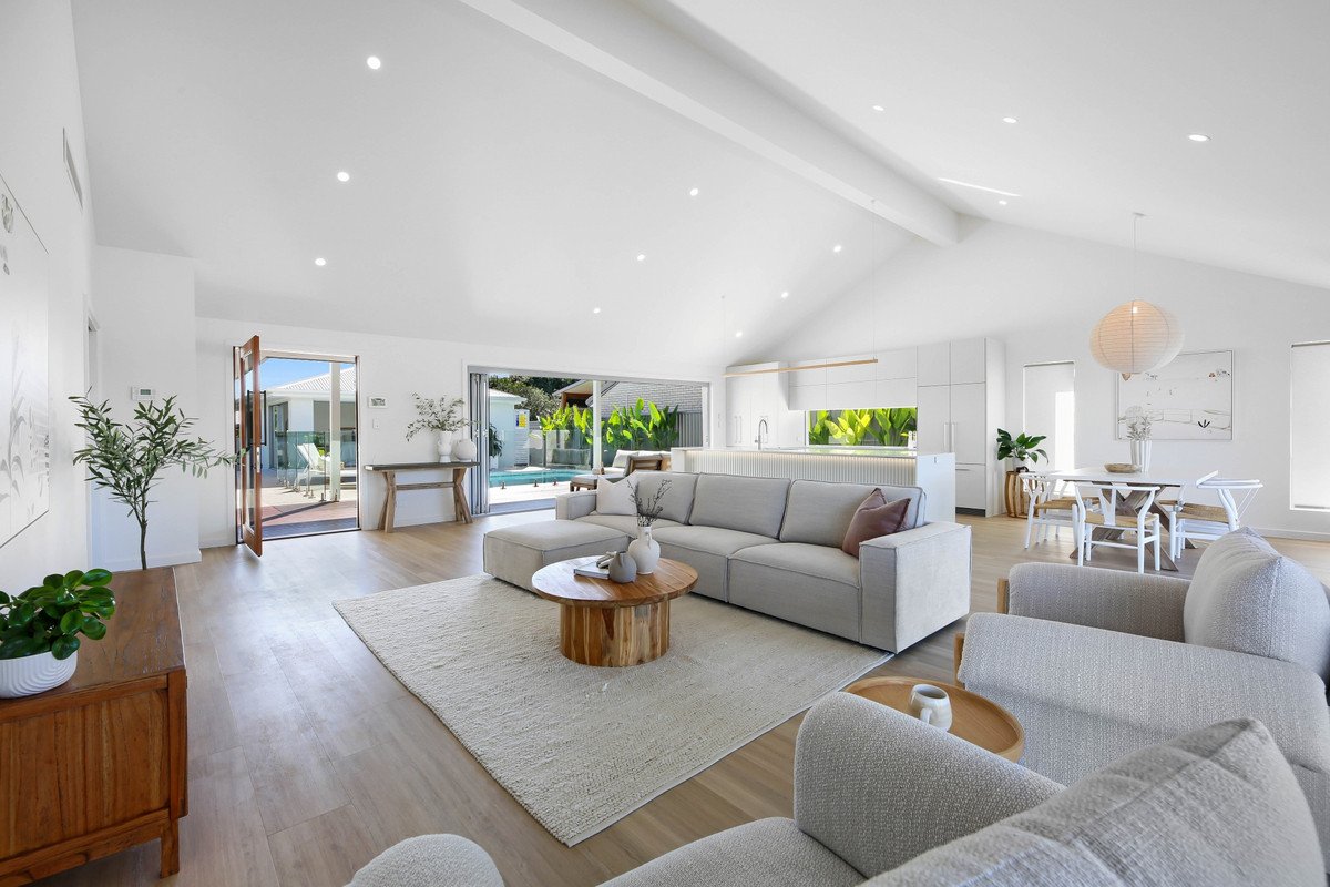 64 Honeyeater Drive Burleigh Waters 1