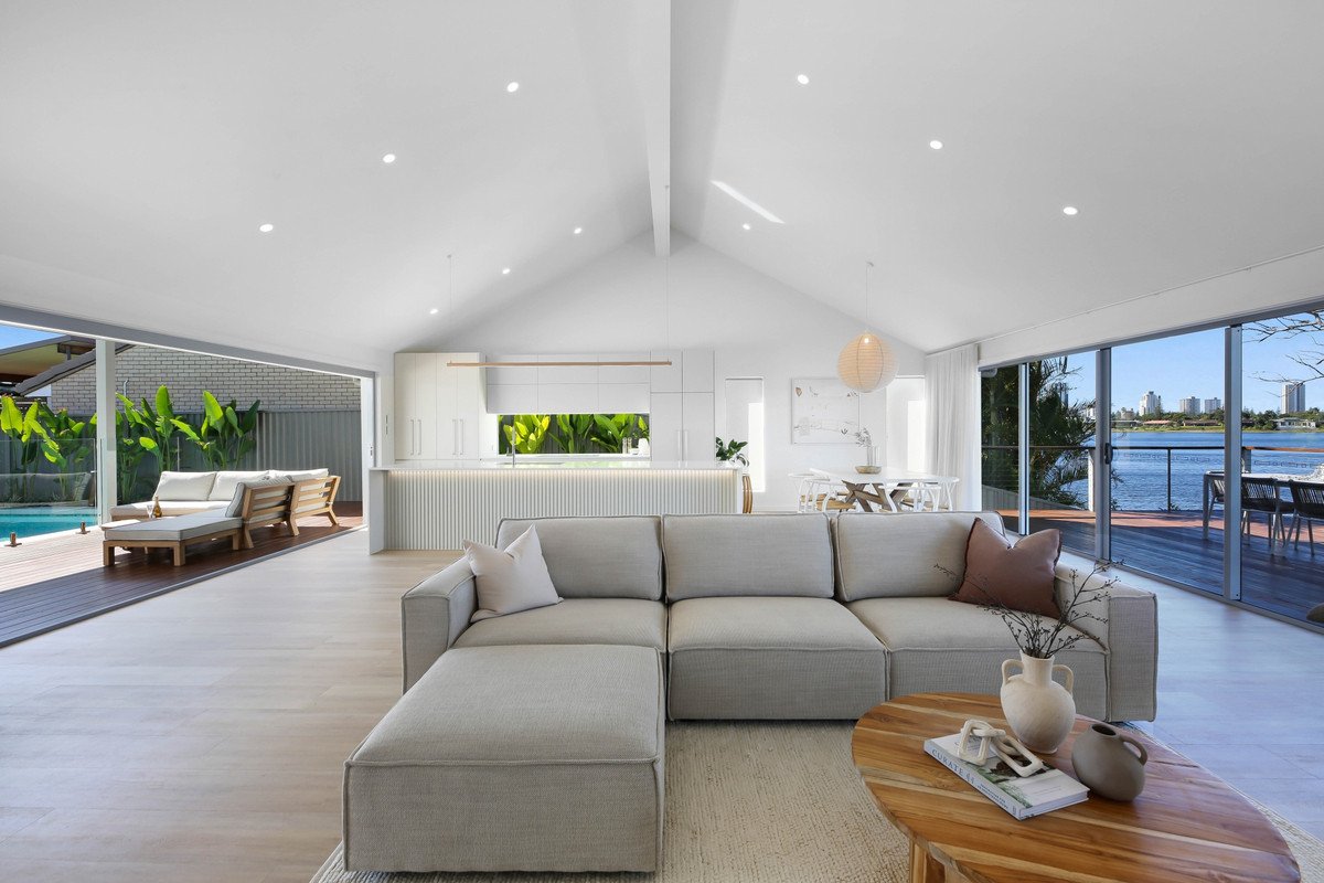 64 Honeyeater Drive Burleigh Waters 3