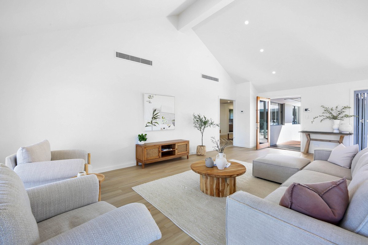 64 Honeyeater Drive Burleigh Waters 10