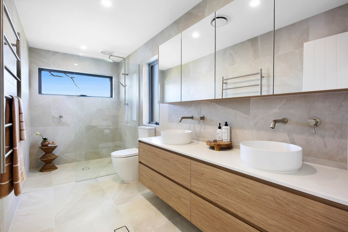 64 Honeyeater Drive Burleigh Waters 14