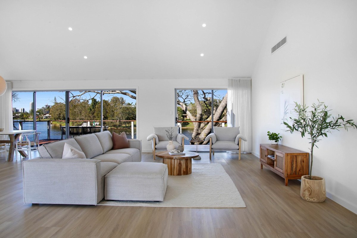 64 Honeyeater Drive Burleigh Waters 33