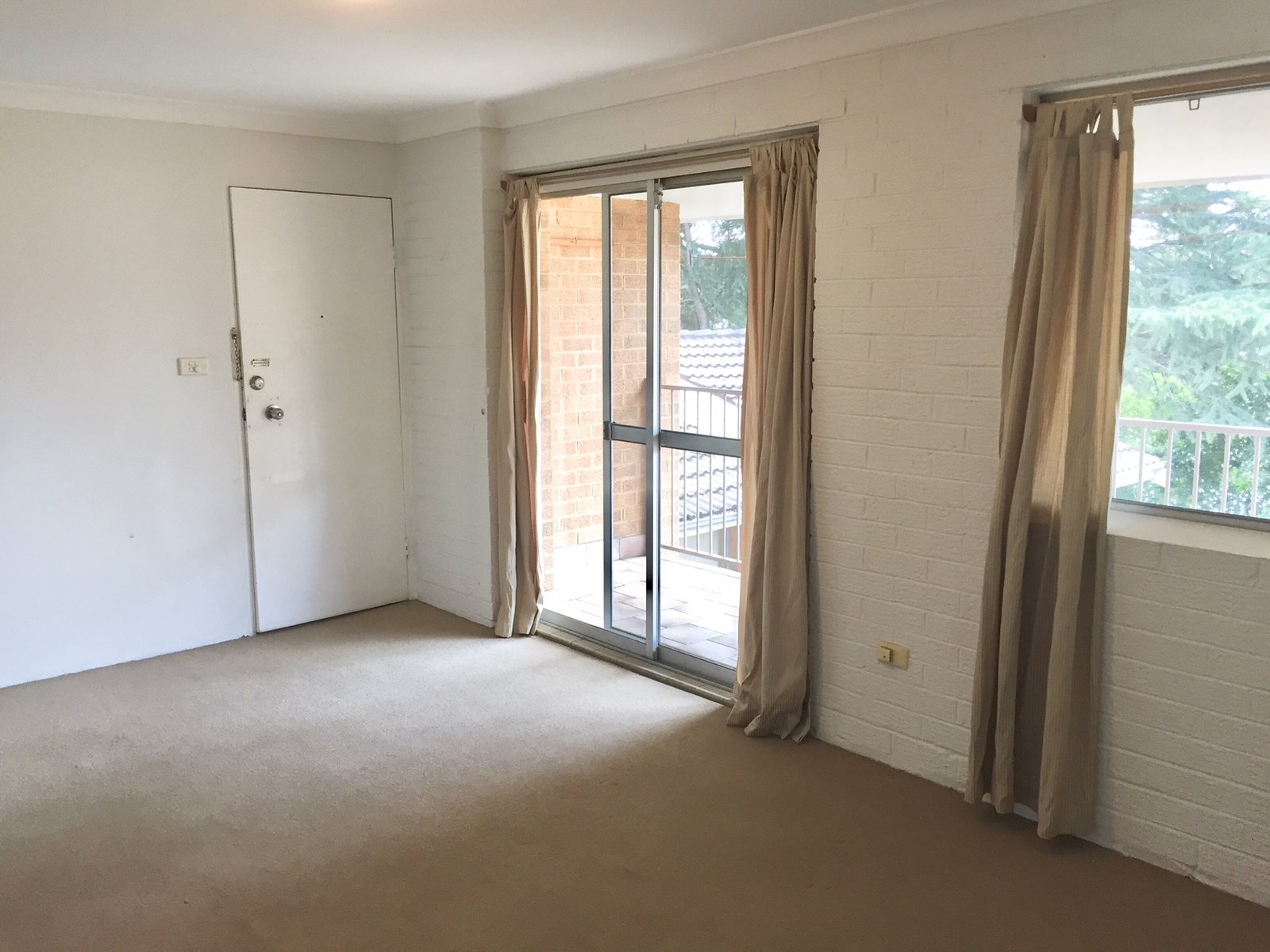 6/4 John Tipping Grove PENRITH 4