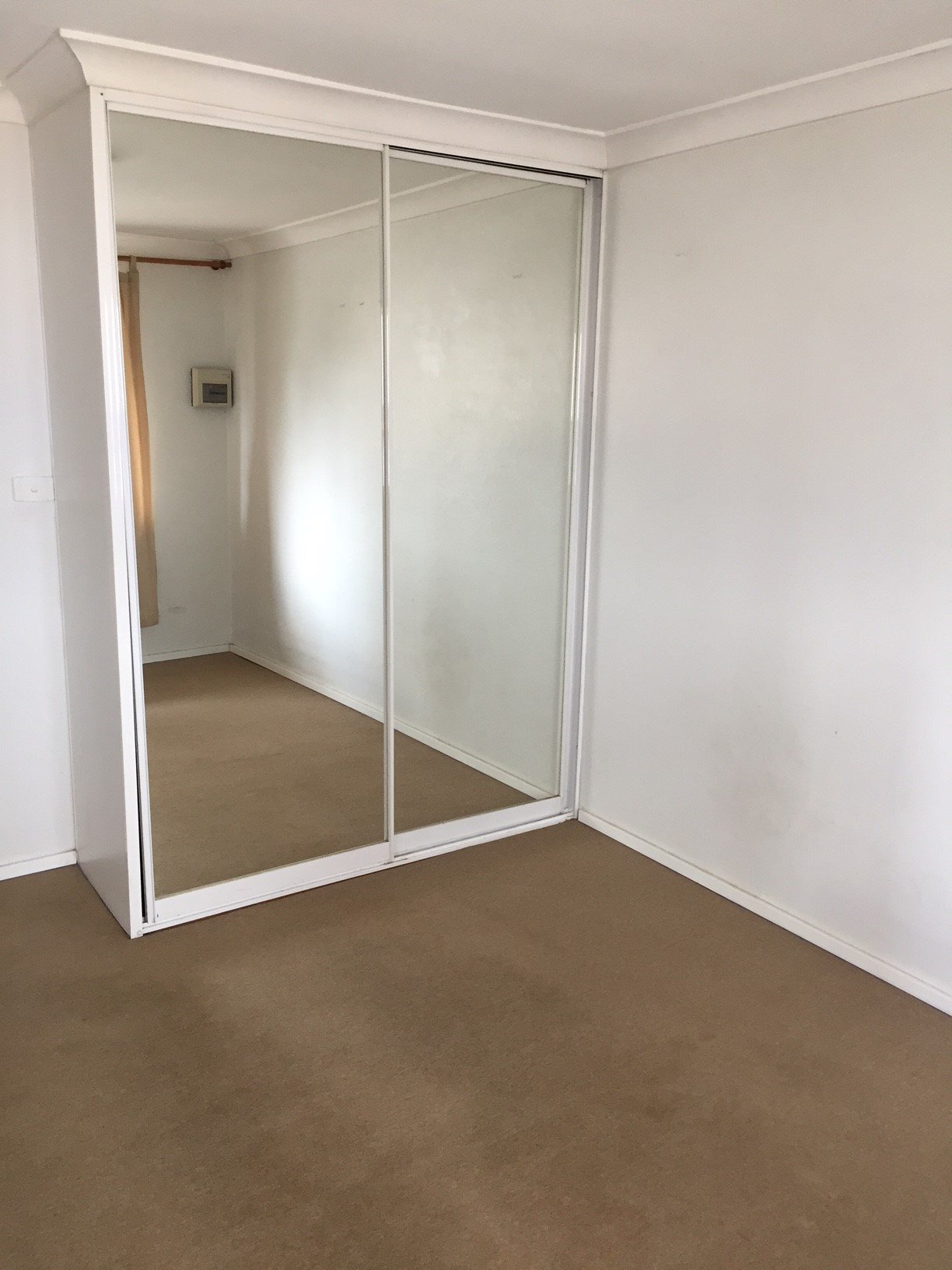 6/4 John Tipping Grove PENRITH 6