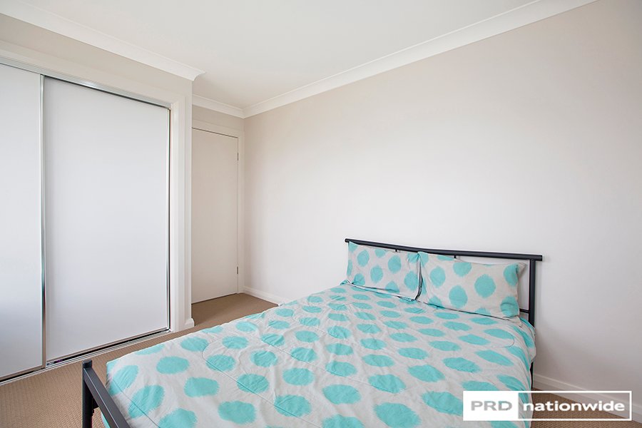 64 Kenny Drive TAMWORTH 5