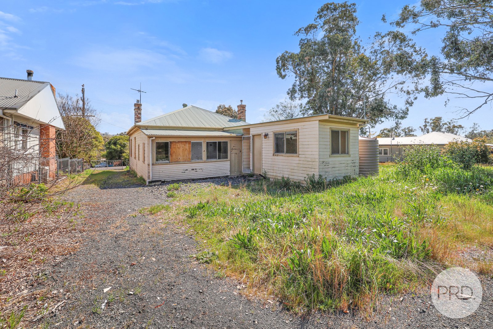 64 Learmonth Street WILLOW TREE 19