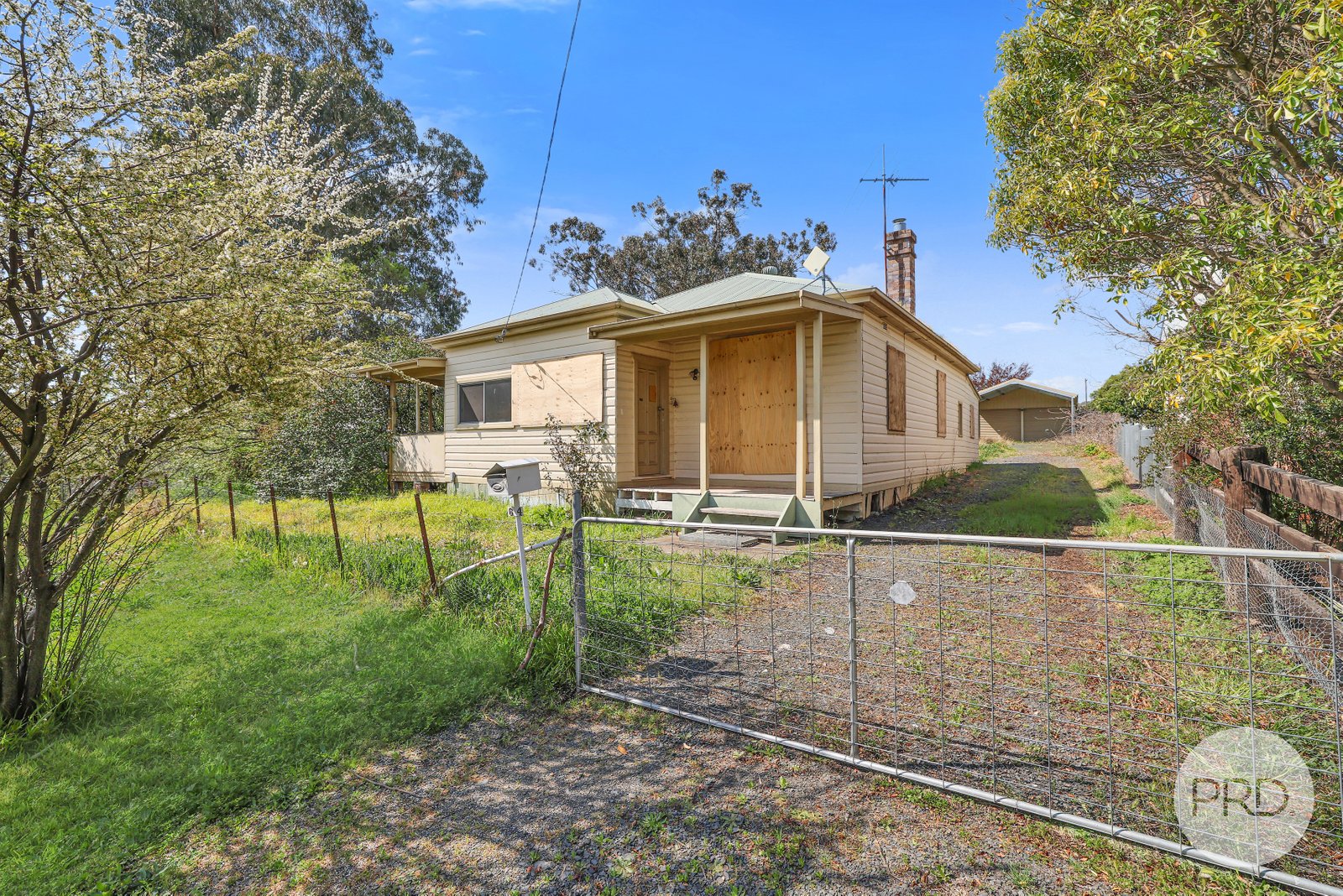 64 Learmonth Street WILLOW TREE 26